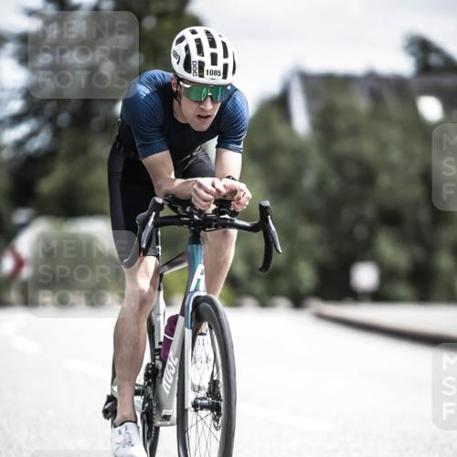 21.06.2026 - 29. Vierlanden-Triathlon H.Heesch http://msf.ph/oto/9924264 21.06.2026 13:07:31 Radfahren 1085 meine-sportfotos.de