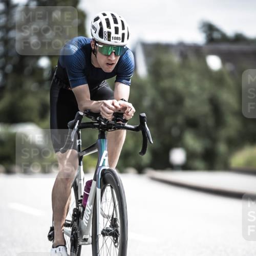21.06.2026 - 29. Vierlanden-Triathlon H.Heesch http://msf.ph/oto/9924265 21.06.2026 13:07:31 Radfahren 1085 meine-sportfotos.de