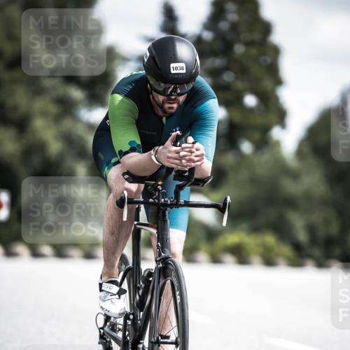 21.06.2026 - 29. Vierlanden-Triathlon H.Heesch http://msf.ph/oto/9924282 21.06.2026 13:08:02 Radfahren 1038 meine-sportfotos.de