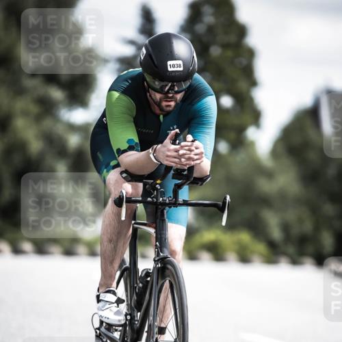 21.06.2026 - 29. Vierlanden-Triathlon H.Heesch http://msf.ph/oto/9924283 21.06.2026 13:08:02 Radfahren 1038 meine-sportfotos.de