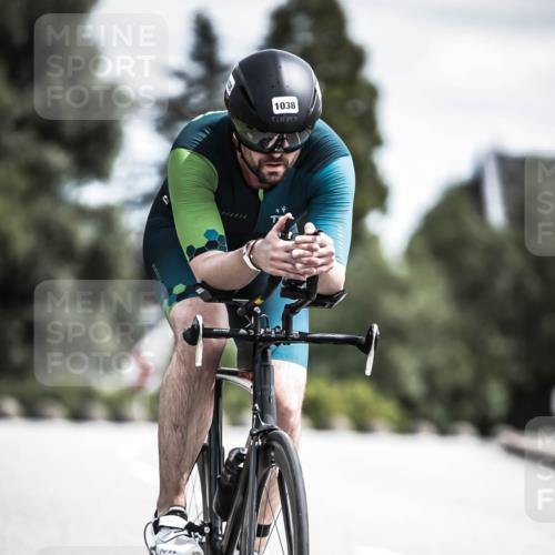 21.06.2026 - 29. Vierlanden-Triathlon H.Heesch http://msf.ph/oto/9924284 21.06.2026 13:08:02 Radfahren 1038 meine-sportfotos.de