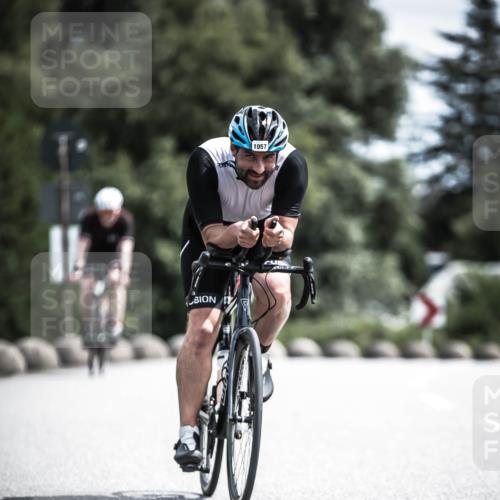 21.06.2026 - 29. Vierlanden-Triathlon H.Heesch http://msf.ph/oto/9924306 21.06.2026 13:08:12 Radfahren 1057 meine-sportfotos.de