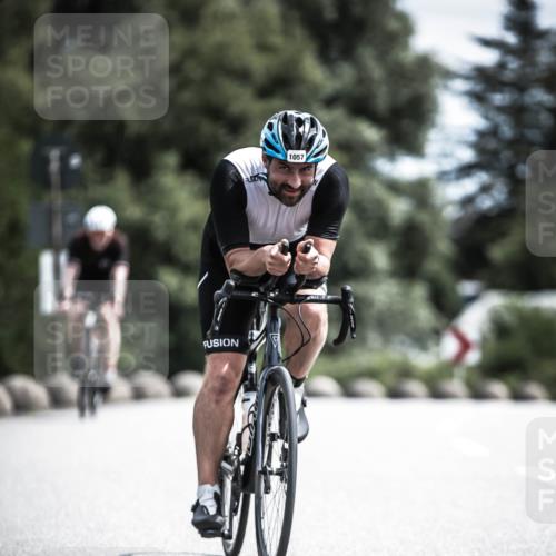 21.06.2026 - 29. Vierlanden-Triathlon H.Heesch http://msf.ph/oto/9924307 21.06.2026 13:08:12 Radfahren 1057 meine-sportfotos.de