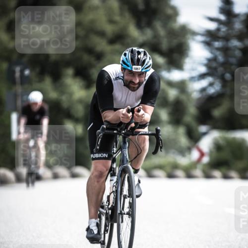 21.06.2026 - 29. Vierlanden-Triathlon H.Heesch http://msf.ph/oto/9924308 21.06.2026 13:08:12 Radfahren 1057 meine-sportfotos.de