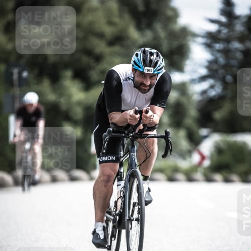 21.06.2026 - 29. Vierlanden-Triathlon H.Heesch http://msf.ph/oto/9924309 21.06.2026 13:08:12 Radfahren 1057 meine-sportfotos.de