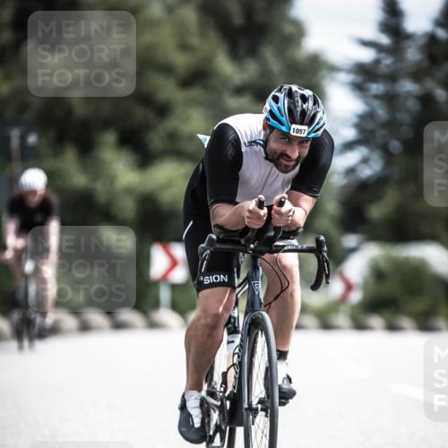 21.06.2026 - 29. Vierlanden-Triathlon H.Heesch http://msf.ph/oto/9924311 21.06.2026 13:08:12 Radfahren 1057 meine-sportfotos.de