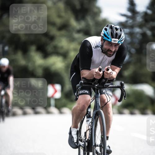 21.06.2026 - 29. Vierlanden-Triathlon H.Heesch http://msf.ph/oto/9924313 21.06.2026 13:08:12 Radfahren 1057 meine-sportfotos.de