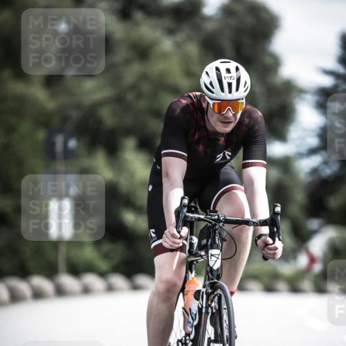21.06.2026 - 29. Vierlanden-Triathlon H.Heesch http://msf.ph/oto/9924317 21.06.2026 13:08:15 Radfahren 1073 meine-sportfotos.de