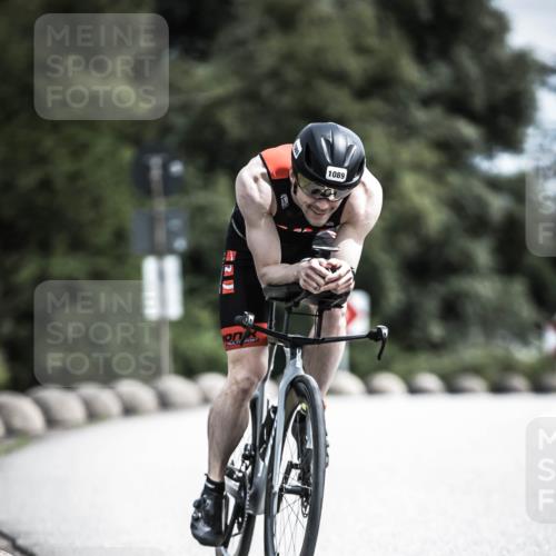 21.06.2026 - 29. Vierlanden-Triathlon H.Heesch http://msf.ph/oto/9924334 21.06.2026 13:08:25 Radfahren 1089 meine-sportfotos.de