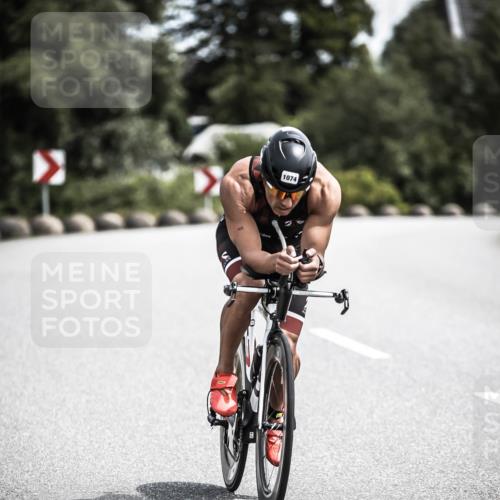21.06.2026 - 29. Vierlanden-Triathlon H.Heesch http://msf.ph/oto/9924350 21.06.2026 13:08:49 Radfahren 1074 meine-sportfotos.de