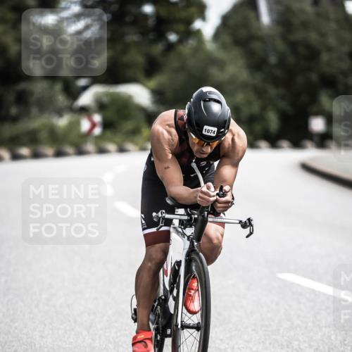 21.06.2026 - 29. Vierlanden-Triathlon H.Heesch http://msf.ph/oto/9924353 21.06.2026 13:08:50 Radfahren 1074 meine-sportfotos.de