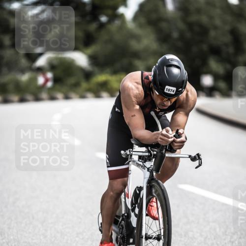 21.06.2026 - 29. Vierlanden-Triathlon H.Heesch http://msf.ph/oto/9924355 21.06.2026 13:08:50 Radfahren 1074 meine-sportfotos.de