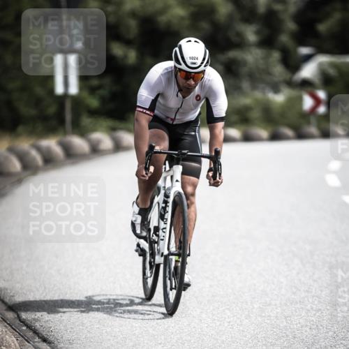 21.06.2026 - 29. Vierlanden-Triathlon H.Heesch http://msf.ph/oto/9924357 21.06.2026 13:08:51 Radfahren 11, 1024 meine-sportfotos.de