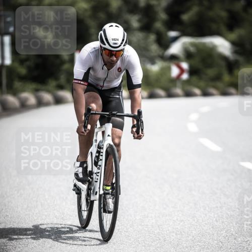 21.06.2026 - 29. Vierlanden-Triathlon H.Heesch http://msf.ph/oto/9924360 21.06.2026 13:08:52 Radfahren 1024 meine-sportfotos.de