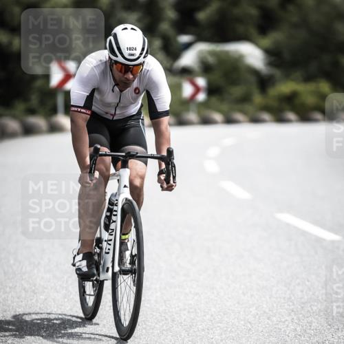21.06.2026 - 29. Vierlanden-Triathlon H.Heesch http://msf.ph/oto/9924362 21.06.2026 13:08:52 Radfahren 1024 meine-sportfotos.de