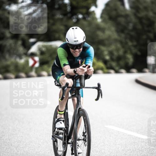 21.06.2026 - 29. Vierlanden-Triathlon H.Heesch http://msf.ph/oto/9924368 21.06.2026 13:13:26 Radfahren 1039 meine-sportfotos.de