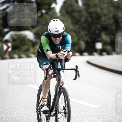 21.06.2026 - 29. Vierlanden-Triathlon H.Heesch http://msf.ph/oto/9924370 21.06.2026 13:13:26 Radfahren 1039 meine-sportfotos.de