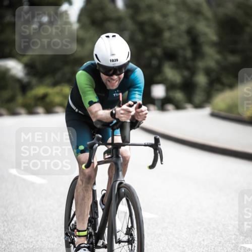 21.06.2026 - 29. Vierlanden-Triathlon H.Heesch http://msf.ph/oto/9924372 21.06.2026 13:13:26 Radfahren 1039 meine-sportfotos.de