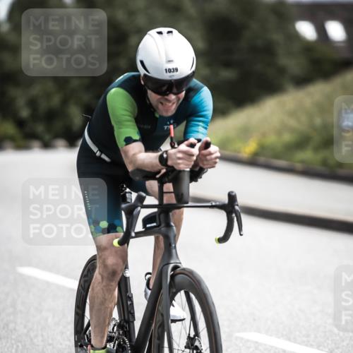 21.06.2026 - 29. Vierlanden-Triathlon H.Heesch http://msf.ph/oto/9924375 21.06.2026 13:13:26 Radfahren 1039 meine-sportfotos.de
