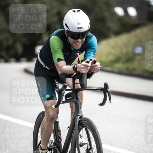 21.06.2026 - 29. Vierlanden-Triathlon H.Heesch http://msf.ph/oto/9924376 21.06.2026 13:13:26 Radfahren 1039 meine-sportfotos.de