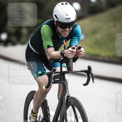 21.06.2026 - 29. Vierlanden-Triathlon H.Heesch http://msf.ph/oto/9924378 21.06.2026 13:13:26 Radfahren 1039 meine-sportfotos.de