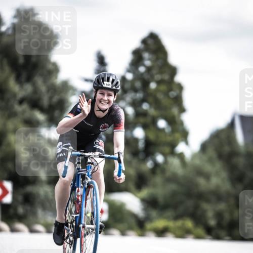 21.06.2026 - 29. Vierlanden-Triathlon H.Heesch http://msf.ph/oto/9924421 21.06.2026 13:14:18 Radfahren 1165 meine-sportfotos.de