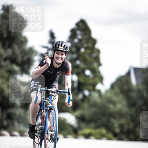 21.06.2026 - 29. Vierlanden-Triathlon H.Heesch http://msf.ph/oto/9924422 21.06.2026 13:14:18 Radfahren 1165 meine-sportfotos.de