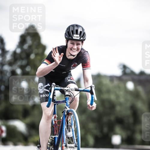 21.06.2026 - 29. Vierlanden-Triathlon H.Heesch http://msf.ph/oto/9924431 21.06.2026 13:14:18 Radfahren 1165 meine-sportfotos.de