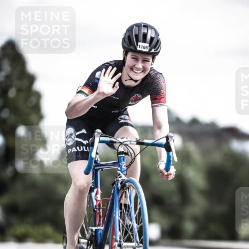 21.06.2026 - 29. Vierlanden-Triathlon H.Heesch http://msf.ph/oto/9924434 21.06.2026 13:14:18 Radfahren 1165 meine-sportfotos.de