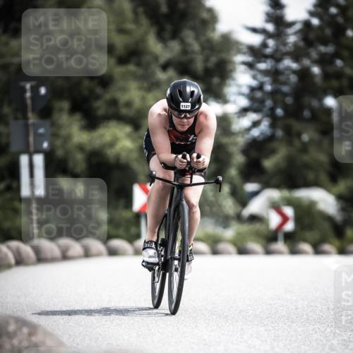 21.06.2026 - 29. Vierlanden-Triathlon H.Heesch http://msf.ph/oto/9924440 21.06.2026 13:14:33 Radfahren 11, 1127 meine-sportfotos.de