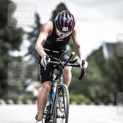 21.06.2026 - 29. Vierlanden-Triathlon H.Heesch http://msf.ph/oto/9924469 21.06.2026 13:14:46 Radfahren 1139 meine-sportfotos.de