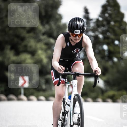 21.06.2026 - 29. Vierlanden-Triathlon H.Heesch http://msf.ph/oto/9924493 21.06.2026 13:15:12 Radfahren 1103 meine-sportfotos.de