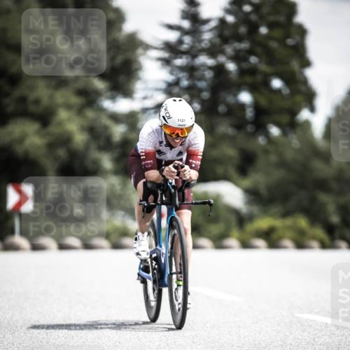 21.06.2026 - 29. Vierlanden-Triathlon H.Heesch http://msf.ph/oto/9924500 21.06.2026 13:15:19 Radfahren 15, 1121 meine-sportfotos.de