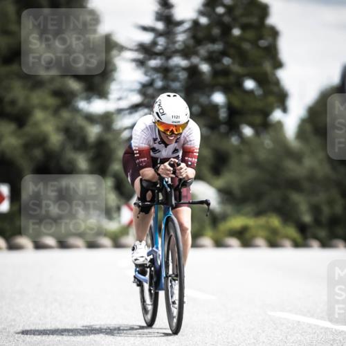21.06.2026 - 29. Vierlanden-Triathlon H.Heesch http://msf.ph/oto/9924502 21.06.2026 13:15:19 Radfahren 1121 meine-sportfotos.de