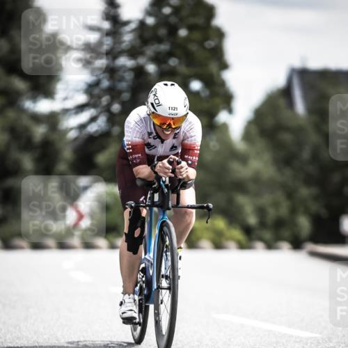 21.06.2026 - 29. Vierlanden-Triathlon H.Heesch http://msf.ph/oto/9924505 21.06.2026 13:15:19 Radfahren 100, 1121, 0 meine-sportfotos.de