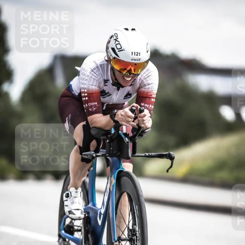 21.06.2026 - 29. Vierlanden-Triathlon H.Heesch http://msf.ph/oto/9924515 21.06.2026 13:15:20 Radfahren 100, 1121, 1121, 100, 100 meine-sportfotos.de