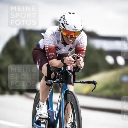 21.06.2026 - 29. Vierlanden-Triathlon H.Heesch http://msf.ph/oto/9924516 21.06.2026 13:15:20 Radfahren 1121, 1121, 100 meine-sportfotos.de