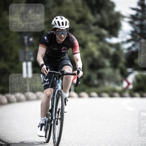 21.06.2026 - 29. Vierlanden-Triathlon H.Heesch http://msf.ph/oto/9924527 21.06.2026 13:15:30 Radfahren 1111 meine-sportfotos.de
