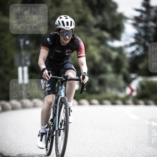 21.06.2026 - 29. Vierlanden-Triathlon H.Heesch http://msf.ph/oto/9924528 21.06.2026 13:15:30 Radfahren 1111 meine-sportfotos.de