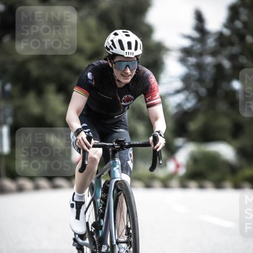 21.06.2026 - 29. Vierlanden-Triathlon H.Heesch http://msf.ph/oto/9924533 21.06.2026 13:15:31 Radfahren 1111 meine-sportfotos.de