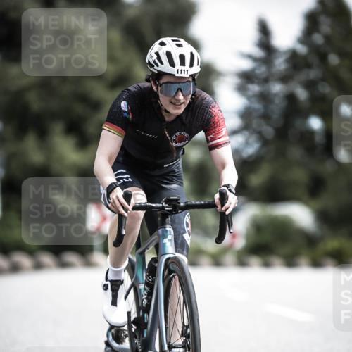 21.06.2026 - 29. Vierlanden-Triathlon H.Heesch http://msf.ph/oto/9924534 21.06.2026 13:15:31 Radfahren 1111 meine-sportfotos.de