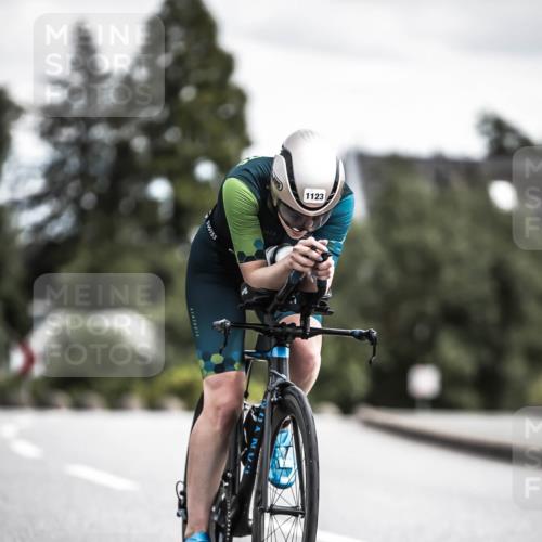 21.06.2026 - 29. Vierlanden-Triathlon H.Heesch http://msf.ph/oto/9924557 21.06.2026 13:15:43 Radfahren 1123 meine-sportfotos.de