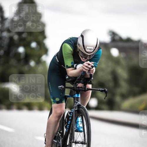 21.06.2026 - 29. Vierlanden-Triathlon H.Heesch http://msf.ph/oto/9924559 21.06.2026 13:15:43 Radfahren 1123 meine-sportfotos.de