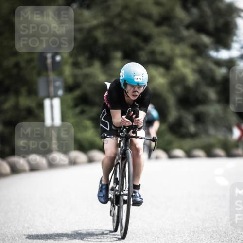 21.06.2026 - 29. Vierlanden-Triathlon H.Heesch http://msf.ph/oto/9924570 21.06.2026 13:16:05 Radfahren 11, 1126 meine-sportfotos.de