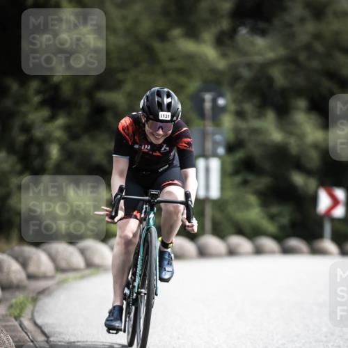 21.06.2026 - 29. Vierlanden-Triathlon H.Heesch http://msf.ph/oto/9924612 21.06.2026 13:16:12 Radfahren 19, 1131 meine-sportfotos.de