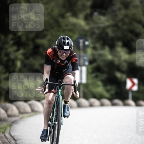 21.06.2026 - 29. Vierlanden-Triathlon H.Heesch http://msf.ph/oto/9924613 21.06.2026 13:16:12 Radfahren 1131 meine-sportfotos.de