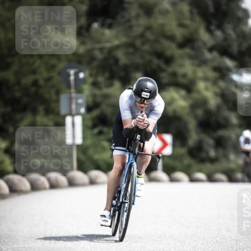 21.06.2026 - 29. Vierlanden-Triathlon H.Heesch http://msf.ph/oto/9924699 21.06.2026 13:16:30 Radfahren 1148 meine-sportfotos.de