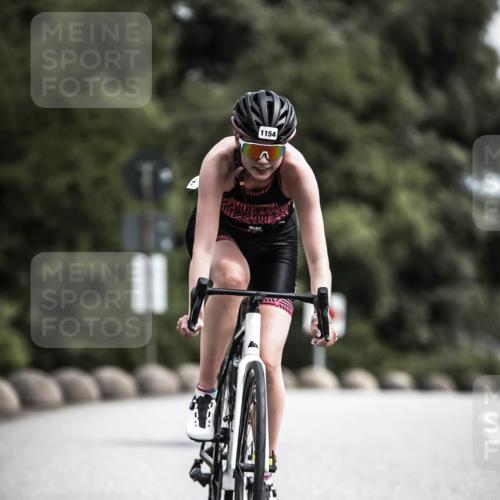 21.06.2026 - 29. Vierlanden-Triathlon H.Heesch http://msf.ph/oto/9924763 21.06.2026 13:16:46 Radfahren 1154 meine-sportfotos.de