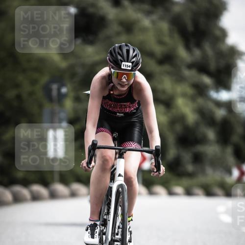 21.06.2026 - 29. Vierlanden-Triathlon H.Heesch http://msf.ph/oto/9924765 21.06.2026 13:16:46 Radfahren 1154 meine-sportfotos.de