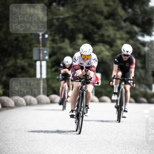 21.06.2026 - 29. Vierlanden-Triathlon H.Heesch http://msf.ph/oto/9924792 21.06.2026 13:17:12 Radfahren 11, 19 meine-sportfotos.de